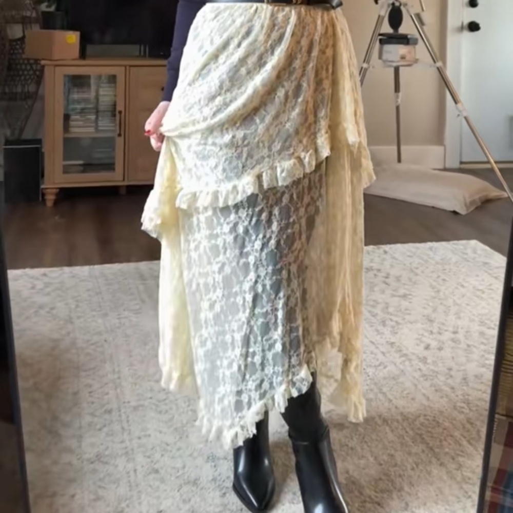 Lace Assymetrical Maxi Skirt - Picture 3 of 4
